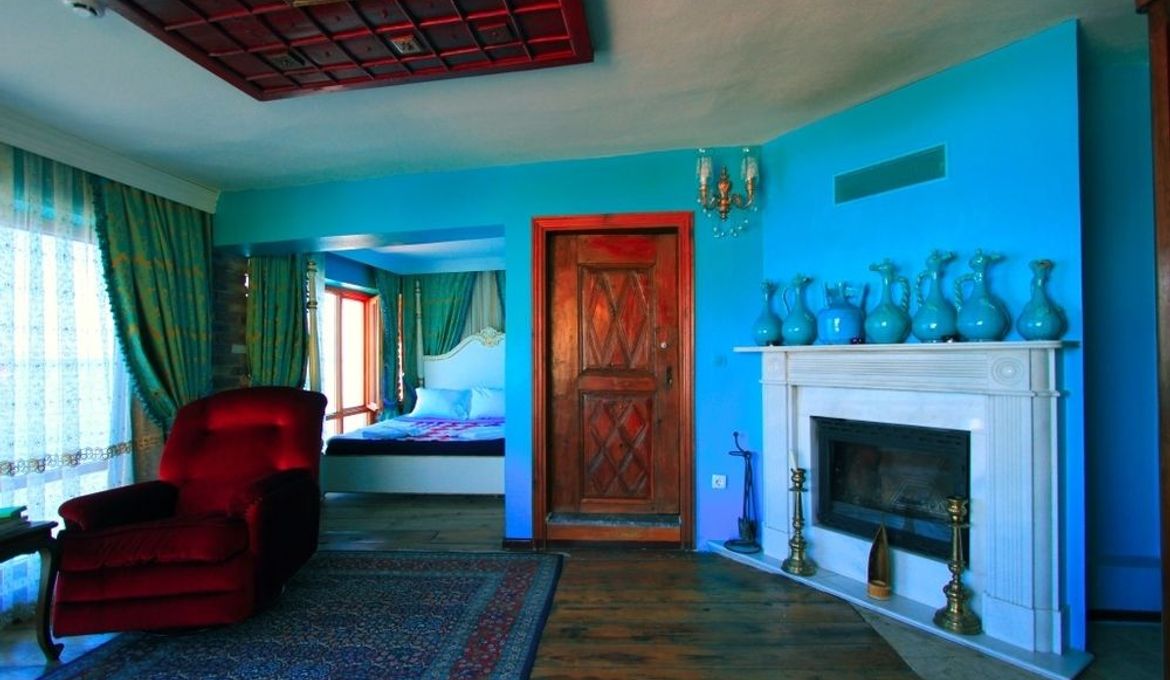 Aya Nikola Otel