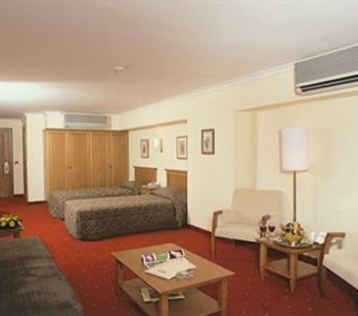 Central Hotel
