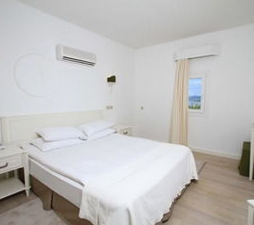 Manastir Hotel & Suites