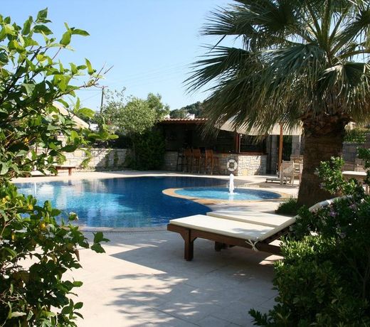 Villanaz Apart Hotel