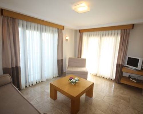 Villanaz Apart Hotel - Битез - фото 7