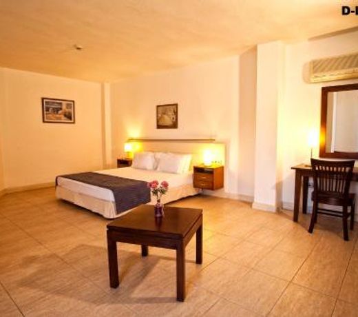 Sah Hotel