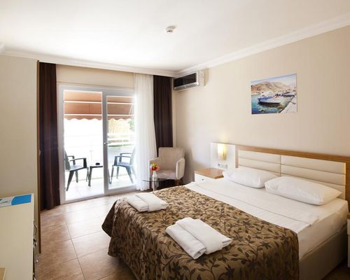 Risa Hotel - All Inclusive - Битез - фото 3