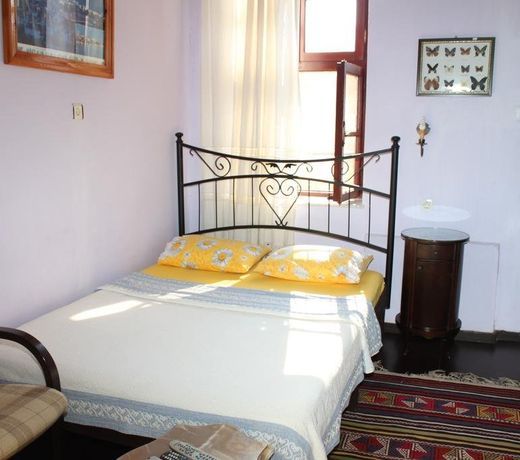 Cunda Zehra Teyzenin Evi