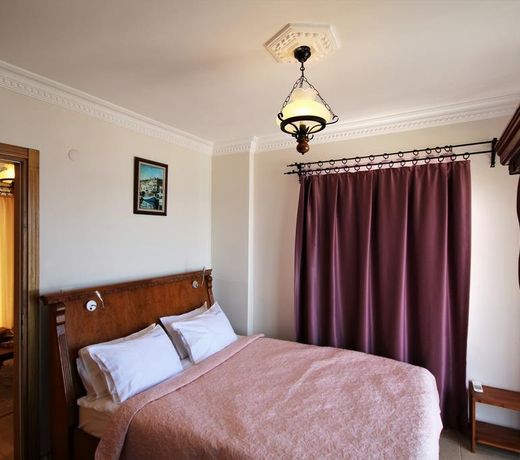 Cundavilla Pool & Beach Hotel & Suites