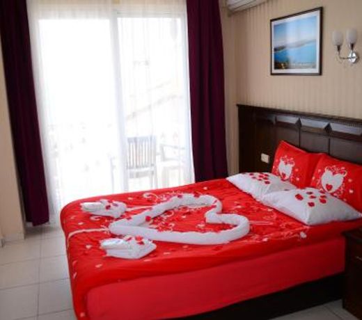 Ezer Hotel