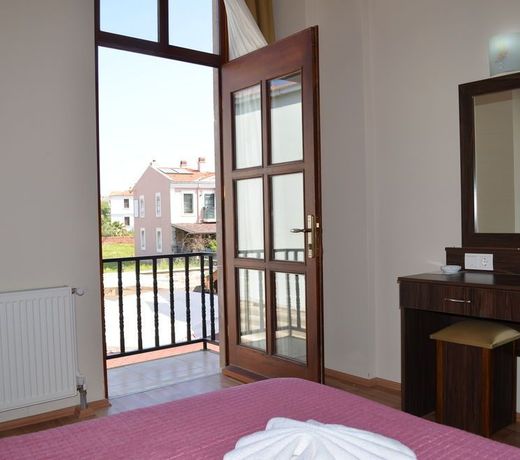 Eden Selene Hotel