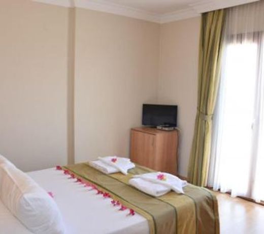 Ebruli Hotel Cunda