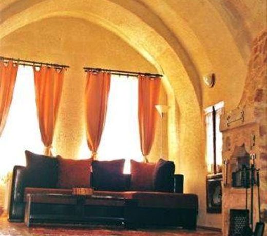 Adanos Konuk Evi