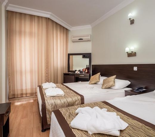 Zel Hotel