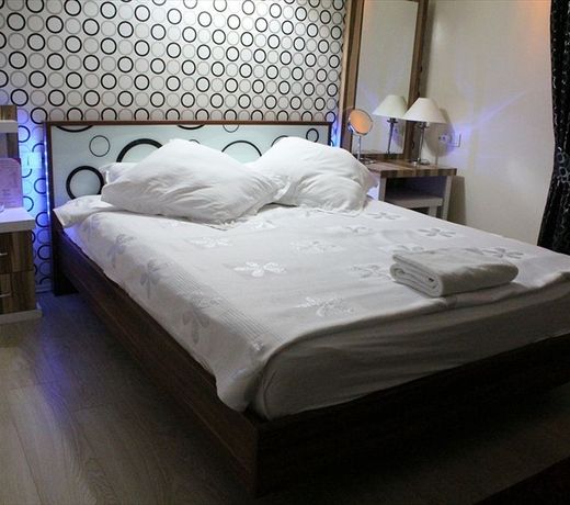 Mera Park Hotel