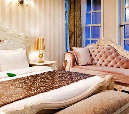 Elegance Dream