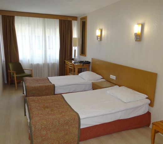 Gimat Otel