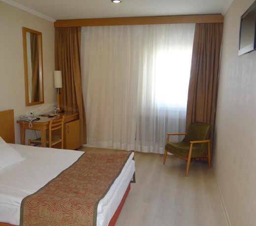 Gimat Otel