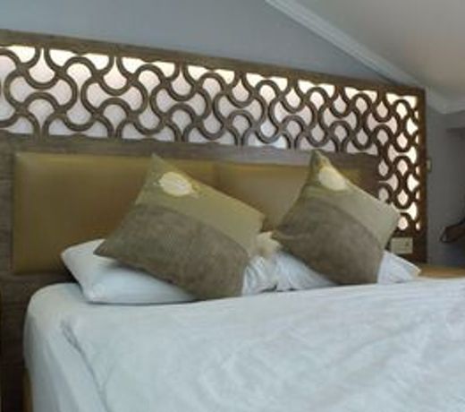 Unluselek Hotel
