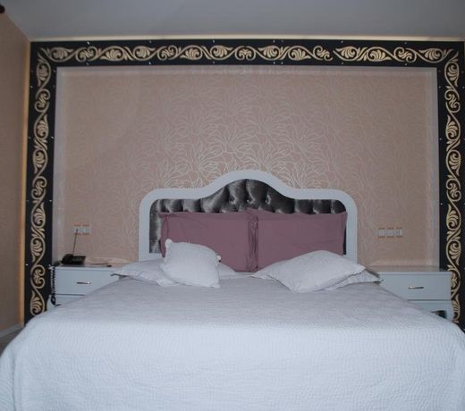 Lalehan Hotel