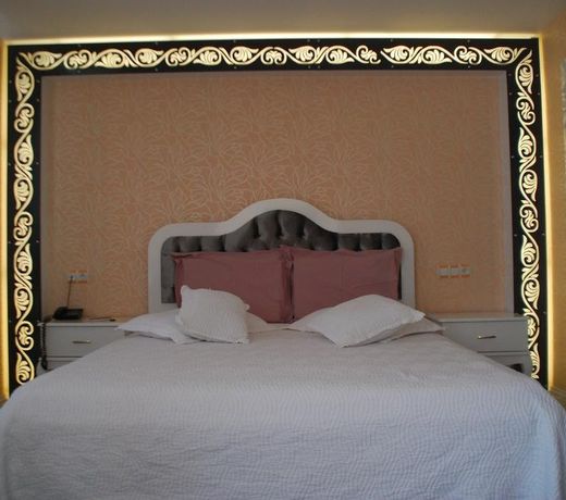 Lalehan Hotel