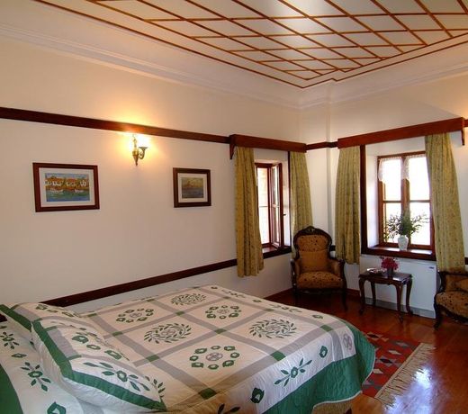 Altın Çeşmeli Konak