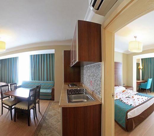 Tac Premier Hotel & Spa