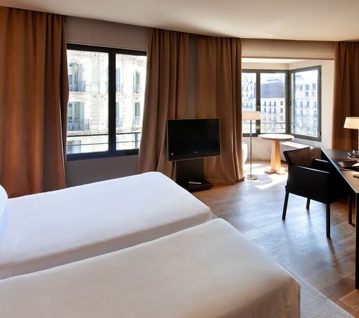 Sir Victor Hotel