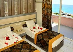 Club Bayar Beach Hotel фото 2