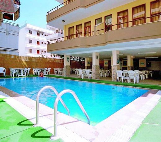 Cleopatra Alis Hotel