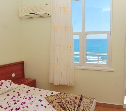 EUROPA BEACH HOTEL