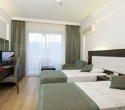 Sunny Hill Alya Hotel