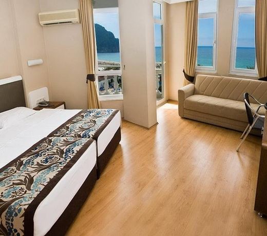 Azak Hotel