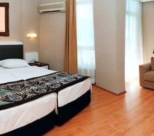 Azak Hotel