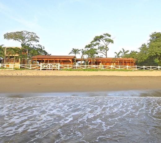 Marsella Beach Front