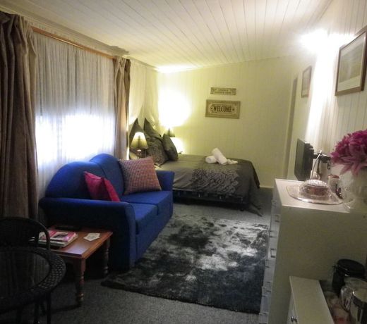 Tenterfield Historic c1895 Cottage