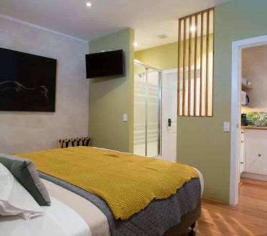 Woodstock Suite