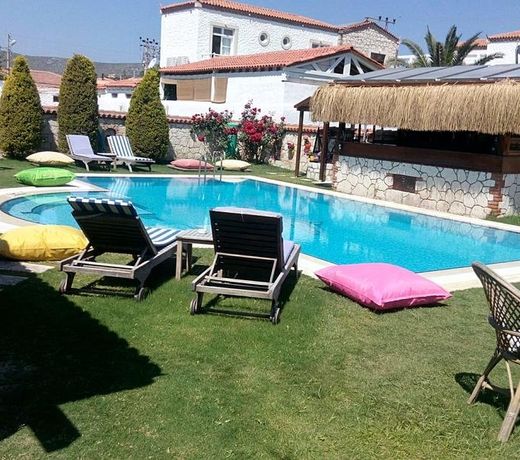Alacati Seven Rooms Hotel