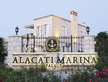 เกสต์เฮ้าส์ Alacati Marina Palace