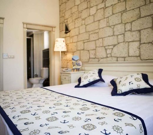 Alacati Marina Palace