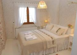 Bizim Ev Hotel - Adults Only фото 3