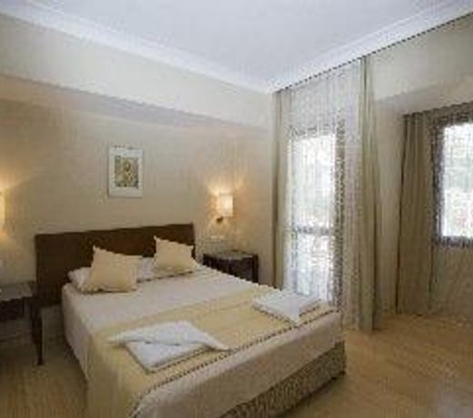Summer Hotel