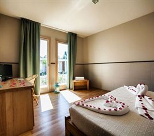 Plana Resort & SPA