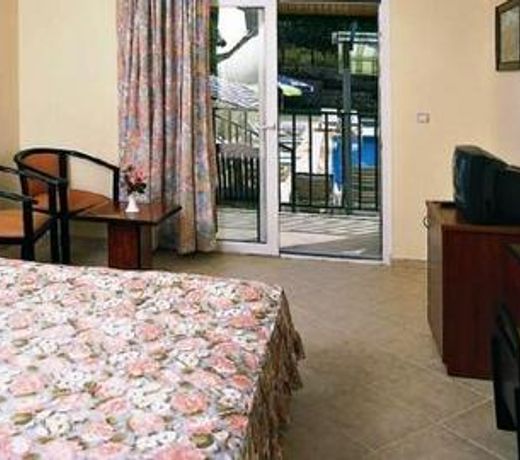 Side Temple Hotel