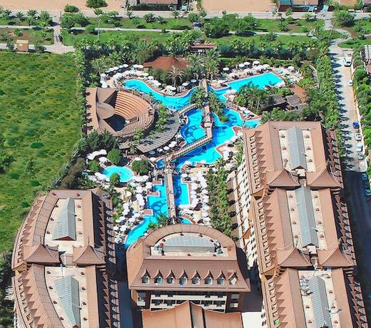 Royal Dragon Hotel