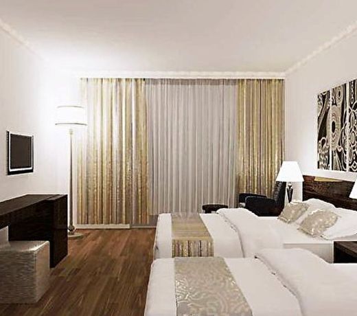 Roma Beach Resort & Spa