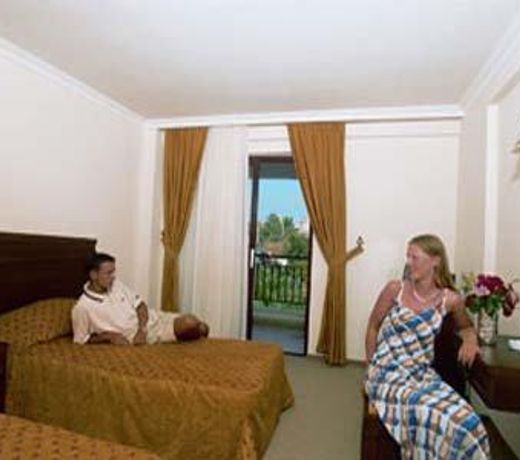 Side Town Hotel