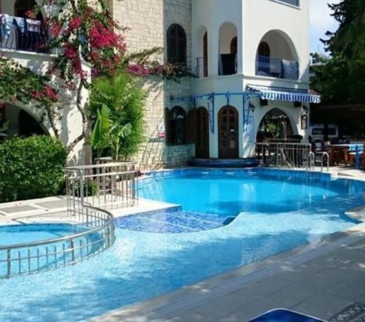 AQUARIUS HOTEL