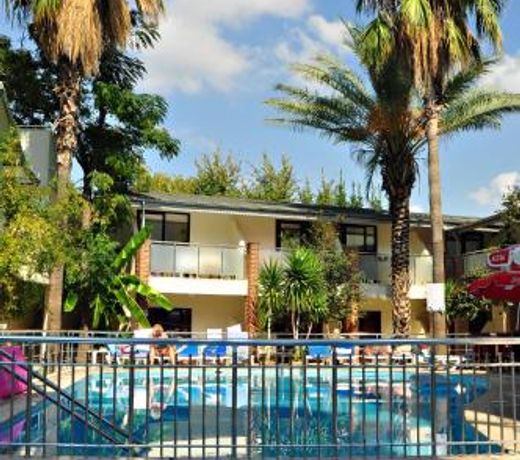 Tropic Hotel