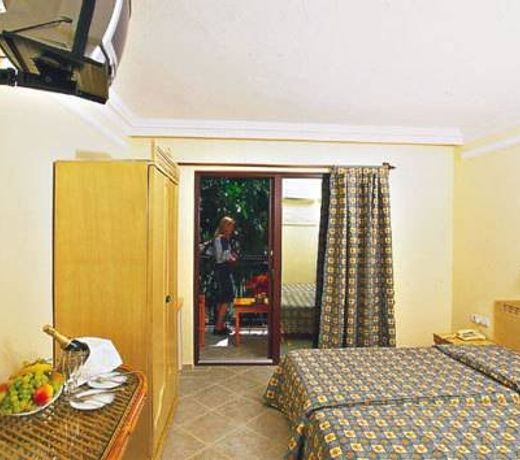Tropic Hotel