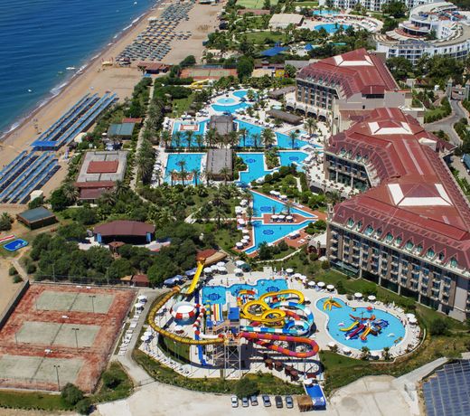 Azura Deluxe Resort & Aqua Sorgun