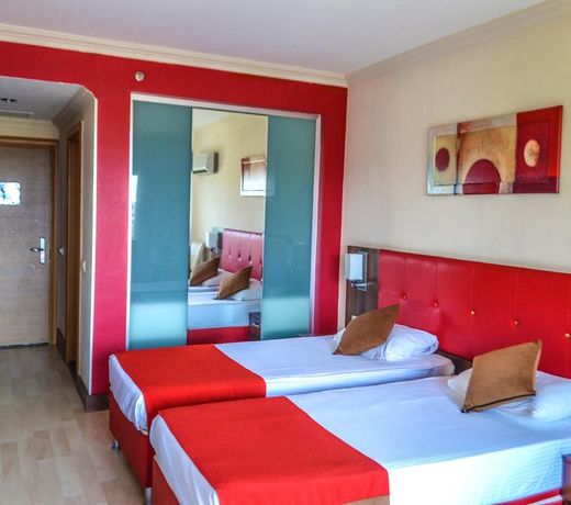Side Kum Hotel