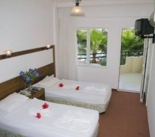 Seaden Corolla Hotel