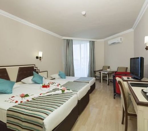 Nova Park Hotel